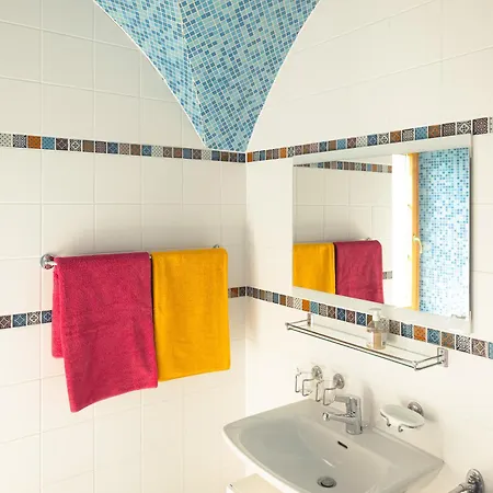 Chateau De Bed & Breakfast Denens