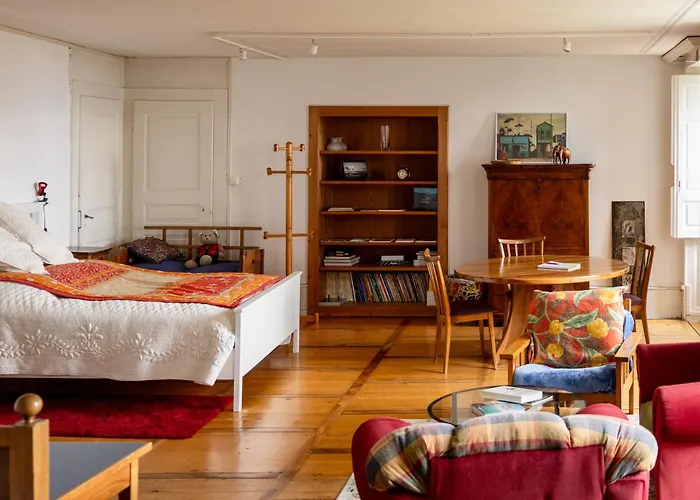 Château De Frühstückspension Denens