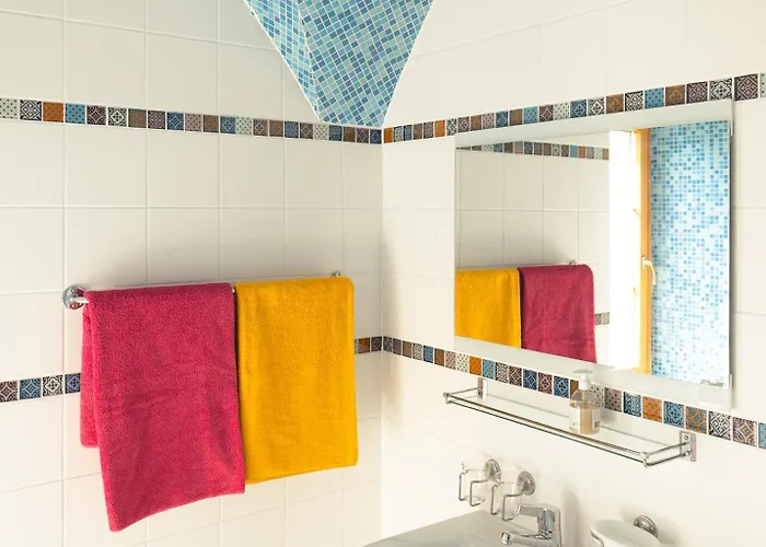 Château De Frühstückspension Denens